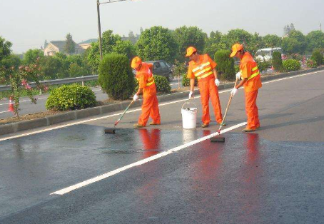 酉阳 彩色路面喷漆维修改色的使用寿命有多长？